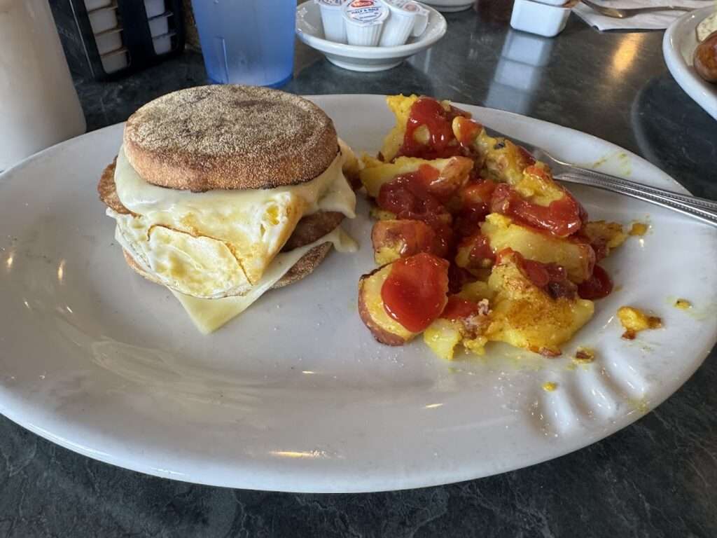 Raspberries Cafe Photo 4